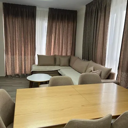 Apartment Large 2 *